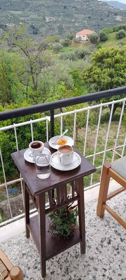 Vacation House Dionysia Aigio Exterior foto