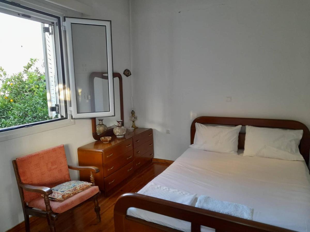 Vacation House Dionysia Aigio Exterior foto